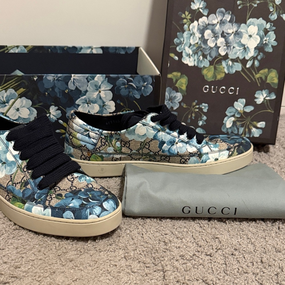 Gucci Men’s Blue Floral GG Canvas Low-Top Sneakers